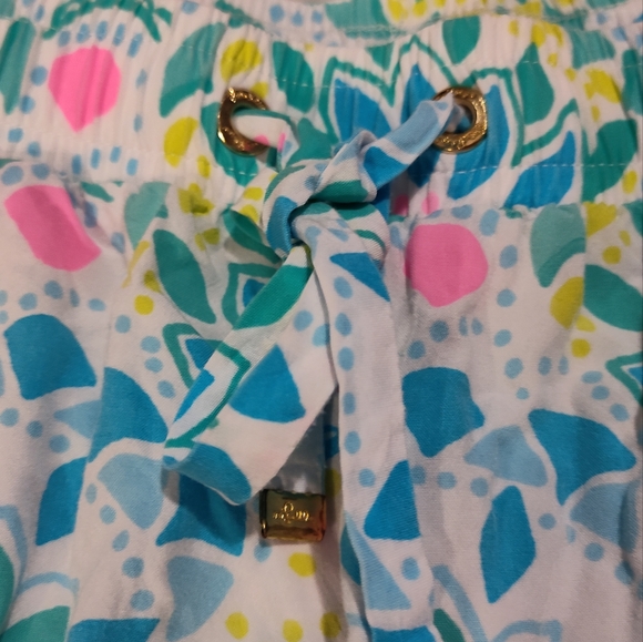 Like-New LILLY PULITZER 100% RAYON SHORTS Sz XXS - Picture 5 of 12
